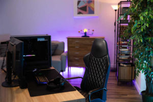 Decora tu habitación gamer con luces LED
